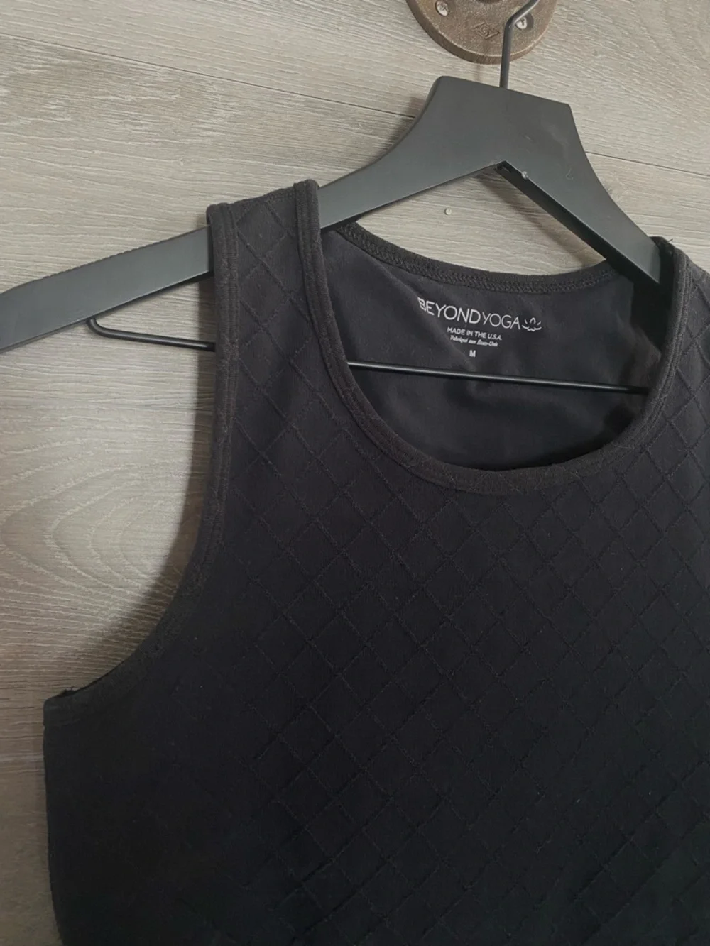 Beyond Yoga Quilted Crop Tank Black - Picture 2 of 6